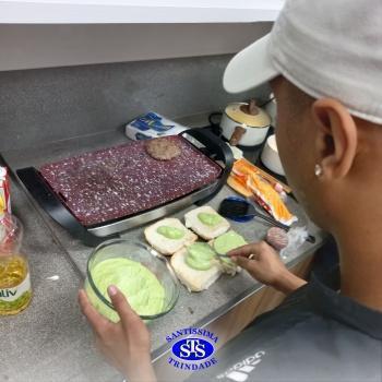 Culinária estadunidense é utilizada para estudar Língua Inglesa e Química