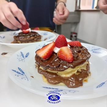 Culinária estadunidense é utilizada para estudar Língua Inglesa e Química