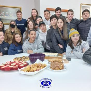 Culinária estadunidense é utilizada para estudar Língua Inglesa e Química