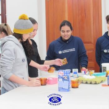 Culinária estadunidense é utilizada para estudar Língua Inglesa e Química