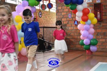 Celebração de Conclusão da Educação Infantil e envio para o 1º ano dos alunos do Infantil 5