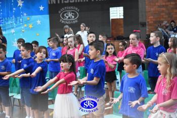 Celebração de Conclusão da Educação Infantil e envio para o 1º ano dos alunos do Infantil 5