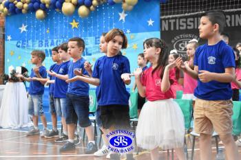 Celebração de Conclusão da Educação Infantil e envio para o 1º ano dos alunos do Infantil 5