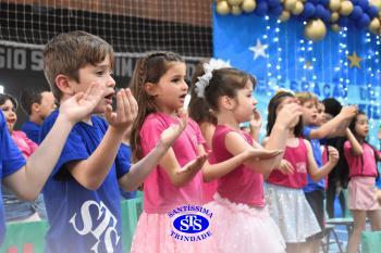 Celebração de Conclusão da Educação Infantil e envio para o 1º ano dos alunos do Infantil 5