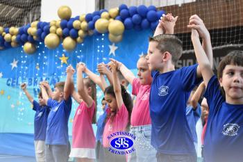 Celebração de Conclusão da Educação Infantil e envio para o 1º ano dos alunos do Infantil 5