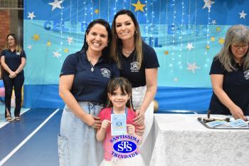 Celebração de Conclusão da Educação Infantil e envio para o 1º ano dos alunos do Infantil 5
