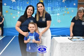 Celebração de Conclusão da Educação Infantil e envio para o 1º ano dos alunos do Infantil 5