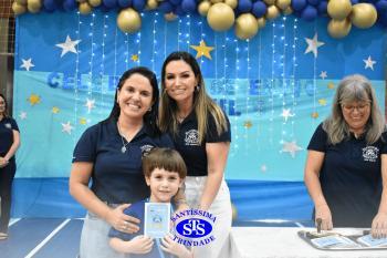 Celebração de Conclusão da Educação Infantil e envio para o 1º ano dos alunos do Infantil 5