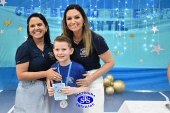 Celebração de Conclusão da Educação Infantil e envio para o 1º ano dos alunos do Infantil 5