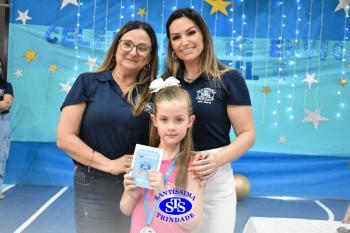 Celebração de Conclusão da Educação Infantil e envio para o 1º ano dos alunos do Infantil 5