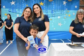Celebração de Conclusão da Educação Infantil e envio para o 1º ano dos alunos do Infantil 5