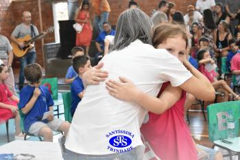 Celebração de Conclusão da Educação Infantil e envio para o 1º ano dos alunos do Infantil 5