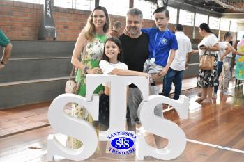 Celebração de Conclusão da Educação Infantil e envio para o 1º ano dos alunos do Infantil 5