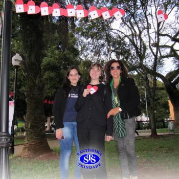 Alunos estimulam doação de sangue através de campanha na praça | Líder Voluntário