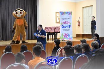 Meet and Greet com personagens da Systemic Bilingual