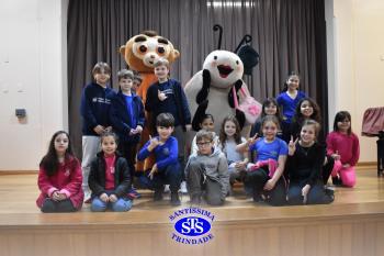 Meet and Greet com personagens da Systemic Bilingual
