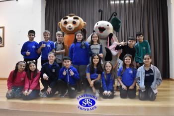 Meet and Greet com personagens da Systemic Bilingual