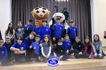 Meet and Greet com personagens da Systemic Bilingual