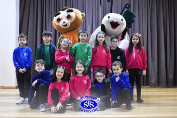 Meet and Greet com personagens da Systemic Bilingual