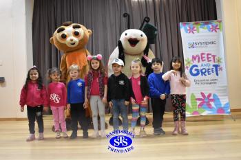 Meet and Greet com personagens da Systemic Bilingual