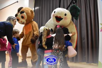 Meet and Greet com personagens da Systemic Bilingual