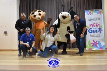 Meet and Greet com personagens da Systemic Bilingual