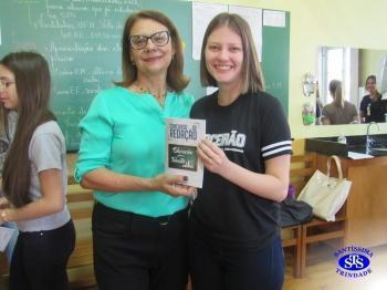 Alunos e professores foram homenageados pela participação em Concurso