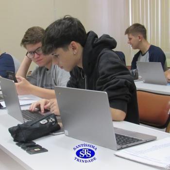 Chromebooks são utilizados durante as aulas