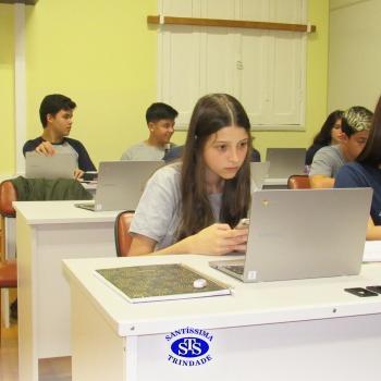 Chromebooks são utilizados durante as aulas