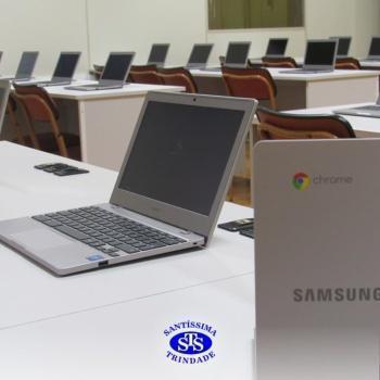 Chromebooks são utilizados durante as aulas