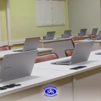 Chromebooks são utilizados durante as aulas
