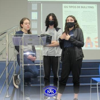 Revistas temáticas são produzidas pelos alunos do Novo Ensino Médio