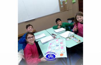 Alunos aprendem multiplicação através de dinâmica em grupo | 2º ano