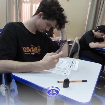 Alunos do Ensino Médio realizam simulado