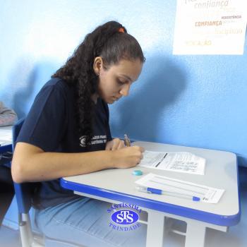 Alunos do Ensino Médio realizam simulado