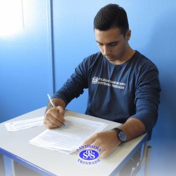 Alunos do Ensino Médio realizam simulado