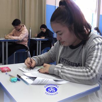 Alunos do Ensino Médio realizam simulado