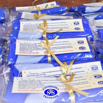 Dia dos Professores e do Auxiliar em Administração Escolar é celebrado com alegria