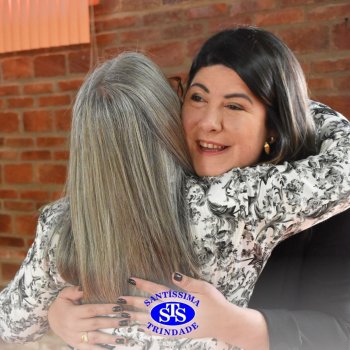 Dia dos Professores e do Auxiliar em Administração Escolar é celebrado com alegria