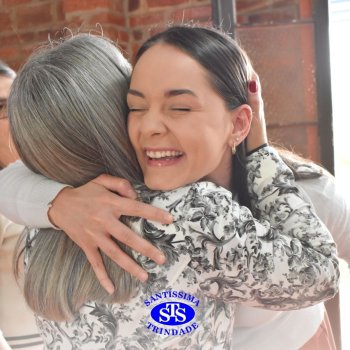 Dia dos Professores e do Auxiliar em Administração Escolar é celebrado com alegria