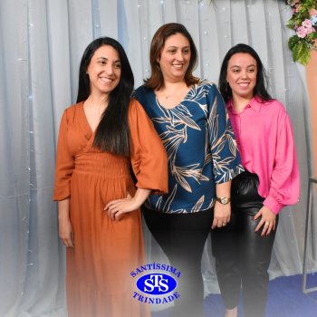 Dia dos Professores e do Auxiliar em Administração Escolar é celebrado com alegria