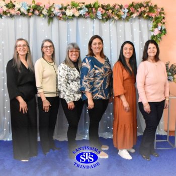 Dia dos Professores e do Auxiliar em Administração Escolar é celebrado com alegria