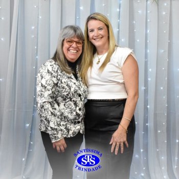 Dia dos Professores e do Auxiliar em Administração Escolar é celebrado com alegria