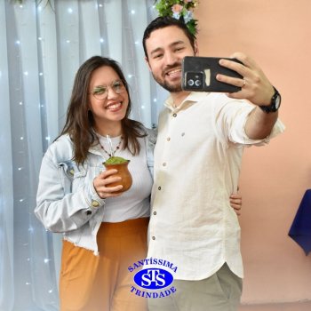 Dia dos Professores e do Auxiliar em Administração Escolar é celebrado com alegria