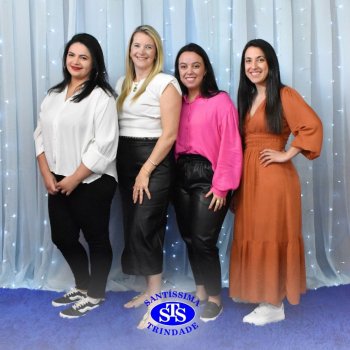 Dia dos Professores e do Auxiliar em Administração Escolar é celebrado com alegria