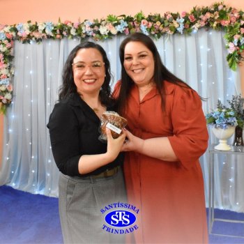 Dia dos Professores e do Auxiliar em Administração Escolar é celebrado com alegria