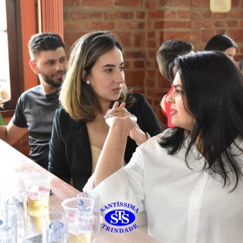 Dia dos Professores e do Auxiliar em Administração Escolar é celebrado com alegria