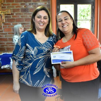 Dia dos Professores e do Auxiliar em Administração Escolar é celebrado com alegria