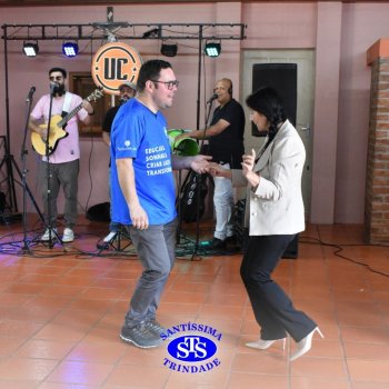 Dia dos Professores e do Auxiliar em Administração Escolar é celebrado com alegria