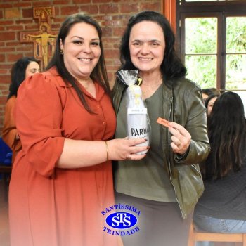 Dia dos Professores e do Auxiliar em Administração Escolar é celebrado com alegria